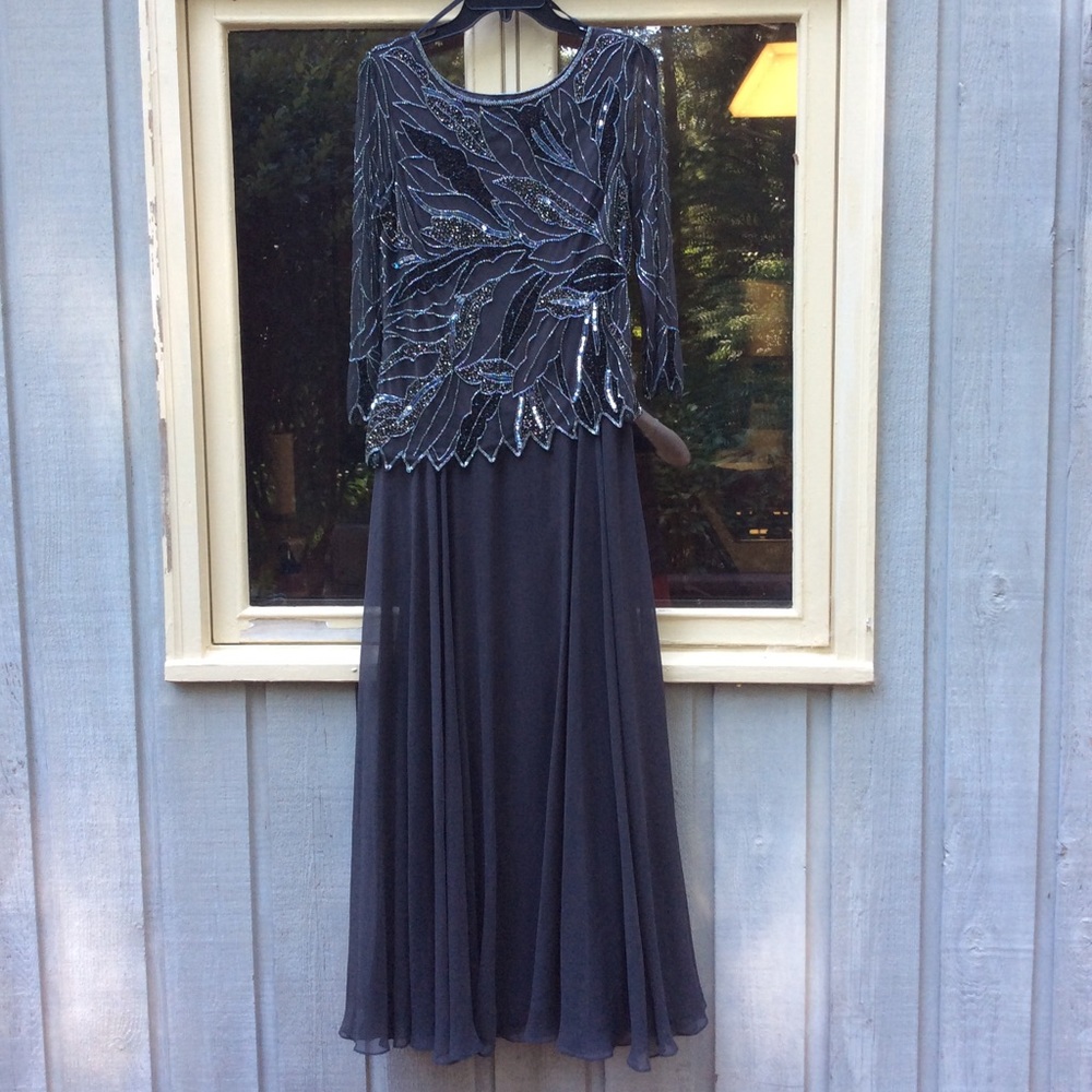Jkara size 8 formal